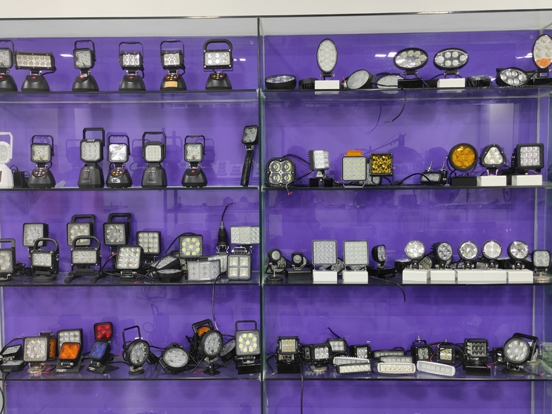 Wetech Electronic Technology Limited üreticinin üretim hattı